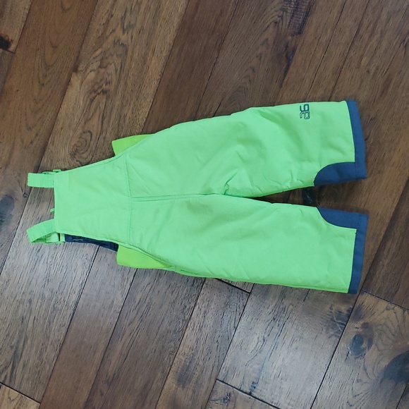 Arctix Bright Green Snow Bibs with Adjustable Straps - Picture 6 of 6